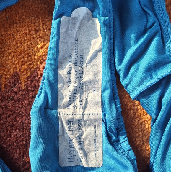 NWT Victoria's Secret Cut-Out Cheeky One Piece Swimsuit - Picture 6 of 6